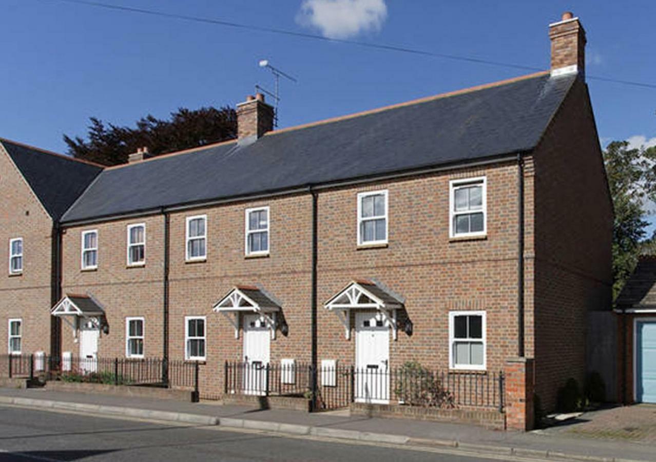 D&E Homestay Wallingford Exterior foto